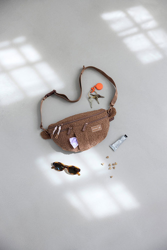 PALOPA Torebka nerka na smakołyki dla psa Emma teddy-fleece brown Edycja limitowana