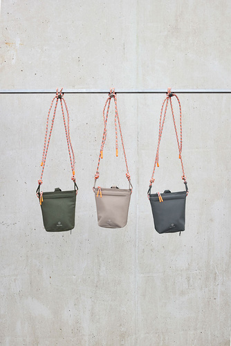 PALOPA Torebka saszetka na smakołyki dla psa Karl taupe M